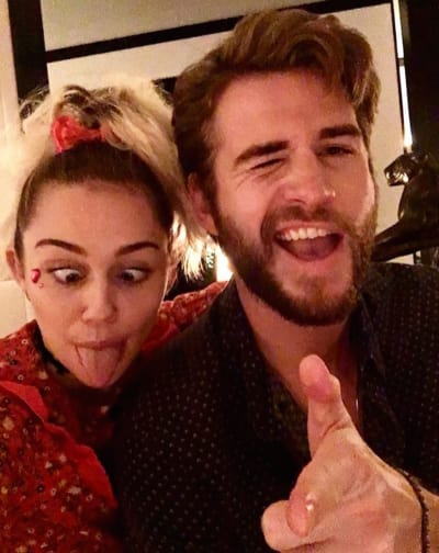 miley-cyrus-loves-liam-hemsworth